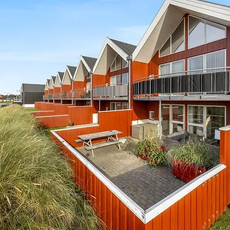 Janik - 700m From The Sea By Interhome *