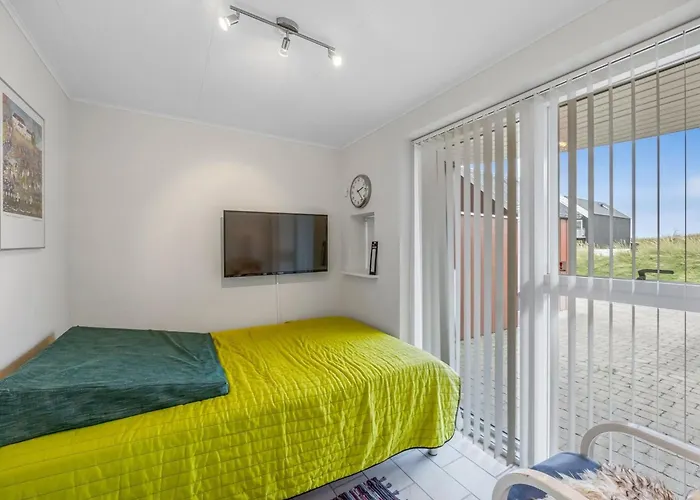 Janik - 700m From The Sea By Interhome *